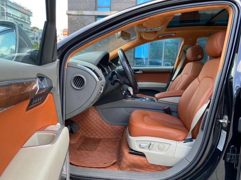 东莞12年奥迪Q78