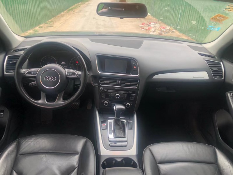 济宁13年奥迪Q54