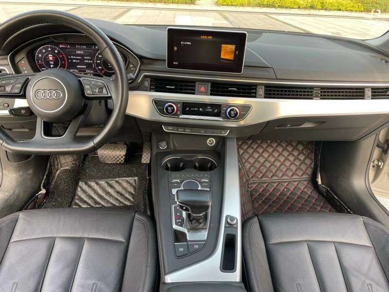 济宁17年奥迪A4L6