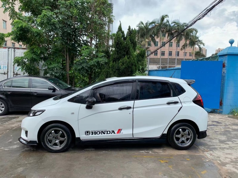 广州16年本田飞度3