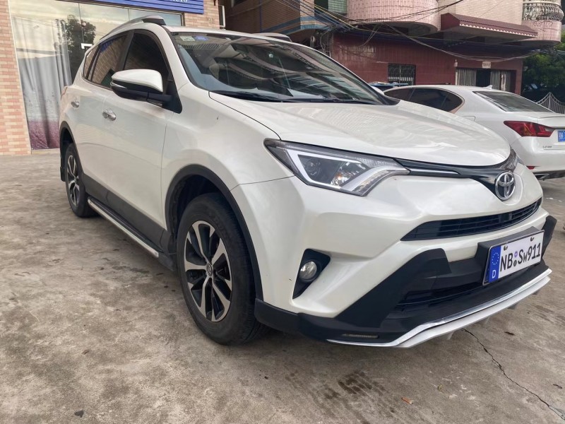 广州18年丰田RAV4荣放2