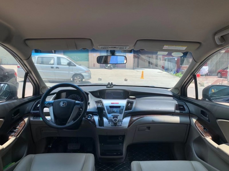 广州13年本田奥德赛8