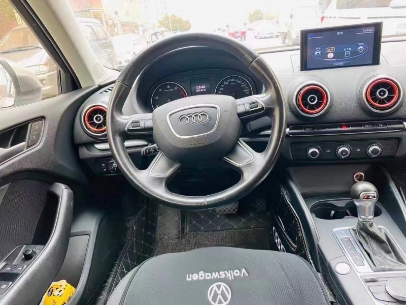 济宁16年奥迪A34