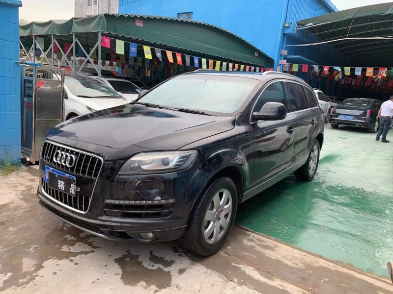 广州10年奥迪Q75