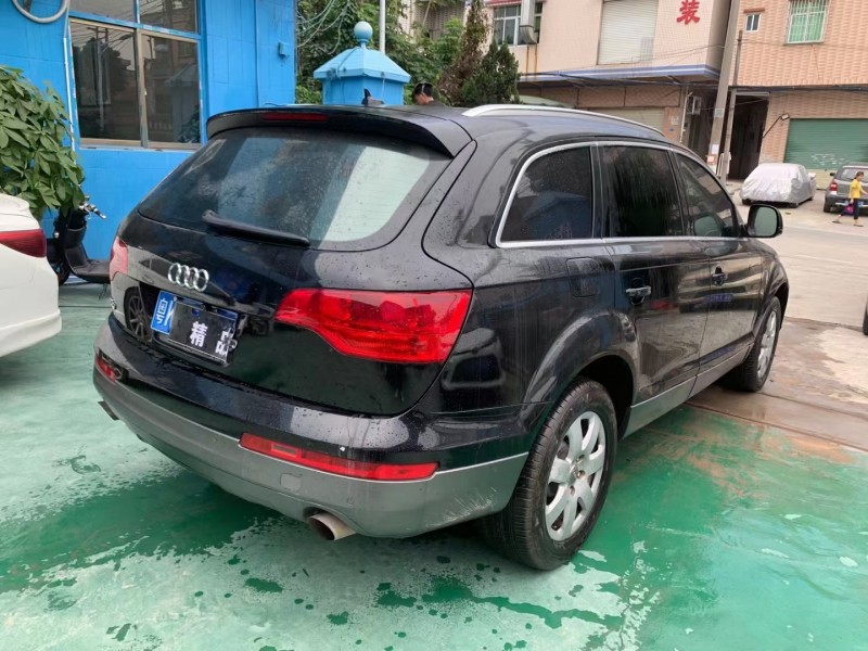 广州10年奥迪Q71