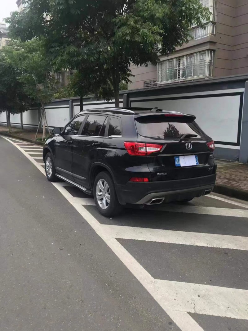 金華17年長安汽車CS758