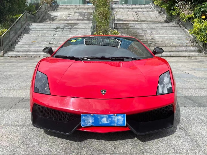 深圳13年蘭博基尼LP570-47