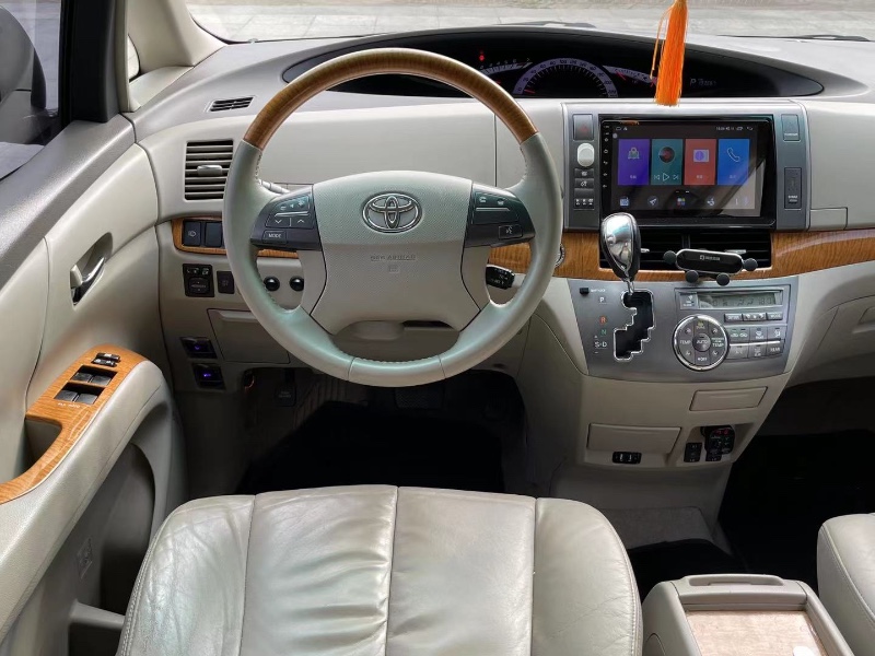 深圳10年丰田小霸王6