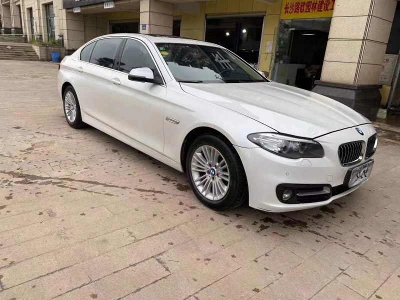 益阳15年宝马5系8