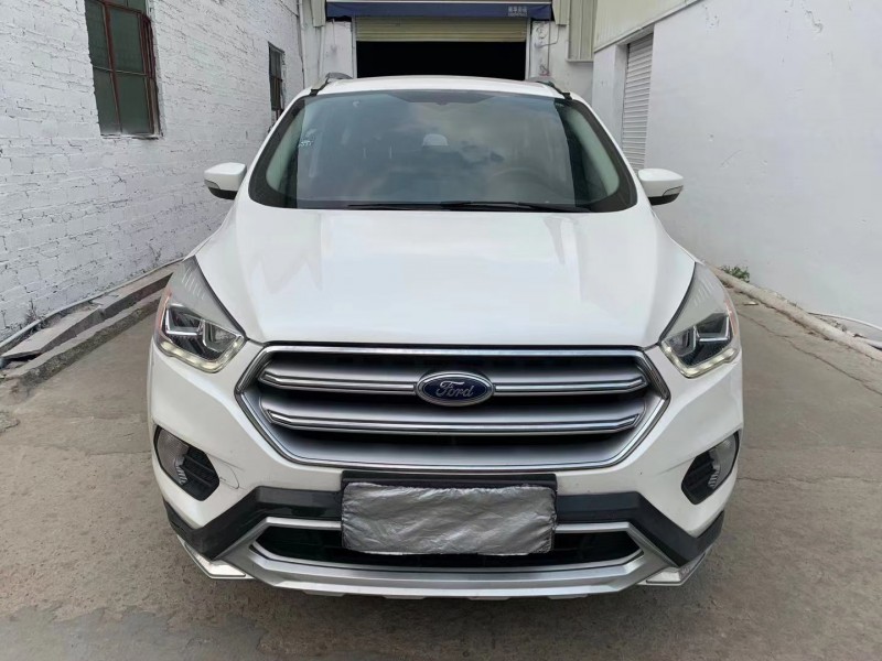 广州17年福特翼虎1