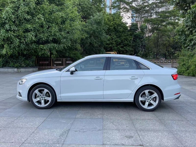 深圳19年奥迪A36