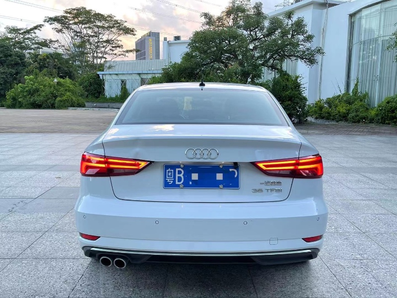 深圳19年奥迪A39