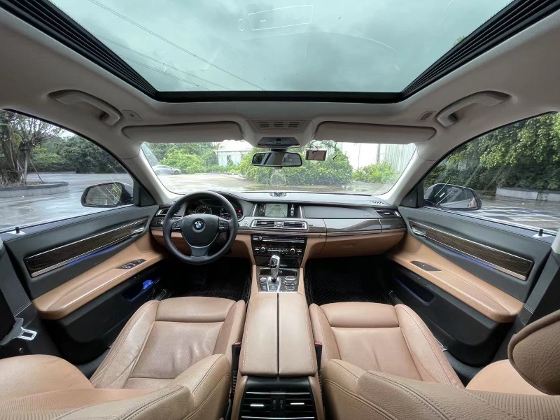 深圳15年宝马7系4