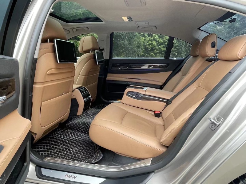 深圳15年宝马7系3