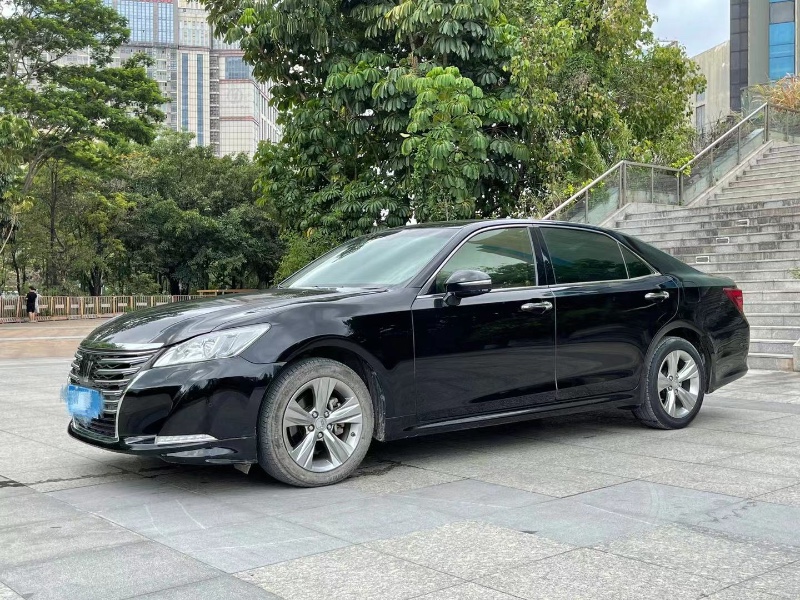 深圳17年丰田皇冠7