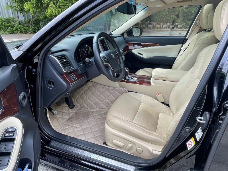 深圳17年丰田皇冠3