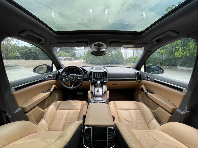 深圳18年保时捷卡宴6