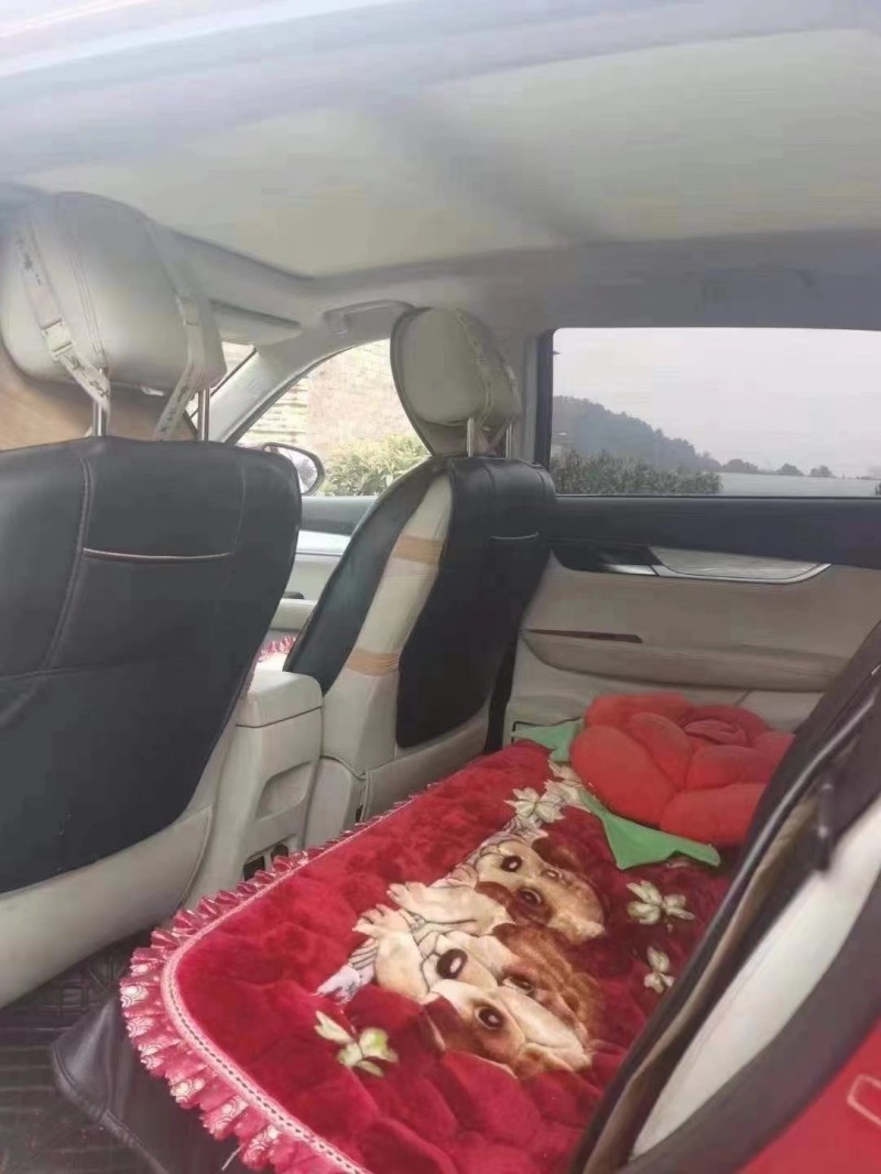 樂山18年漢騰汽車X55