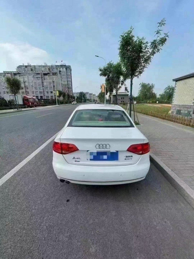 泰安12年奧迪A4L9