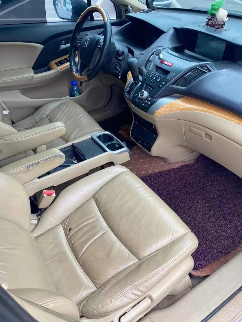 济宁12年本田奥德赛4