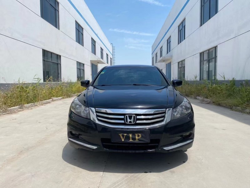 徐州13年本田雅阁1