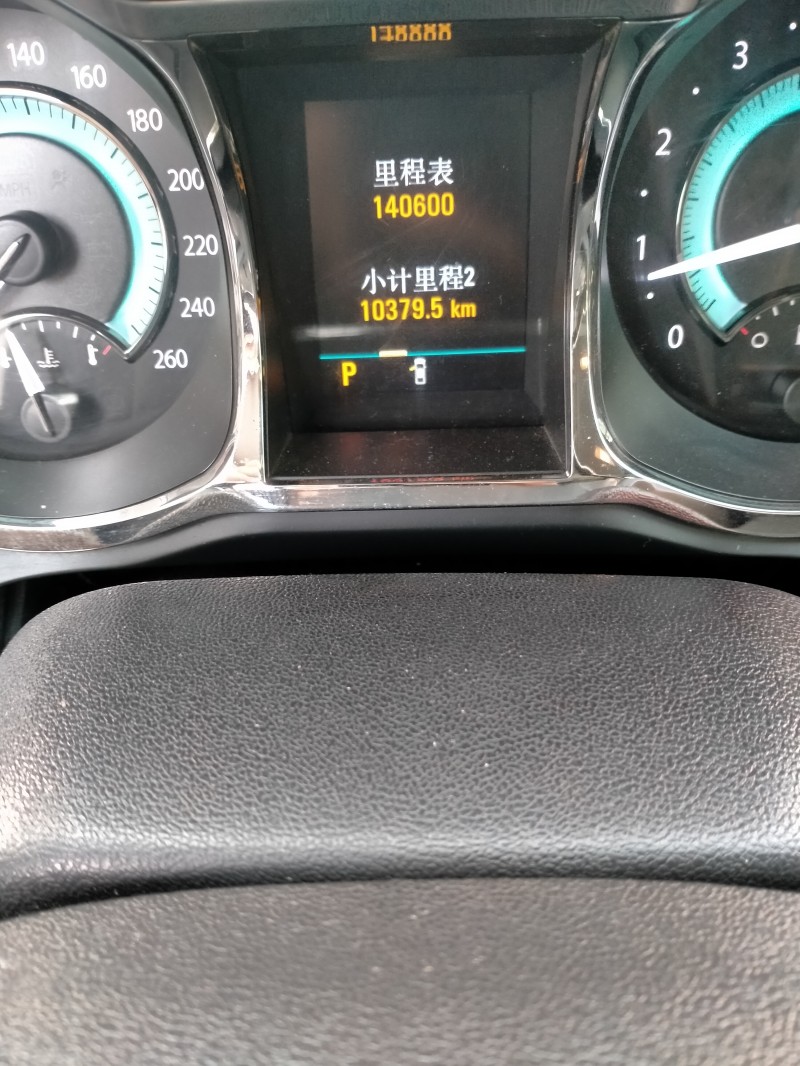 淄博10年別克君越6