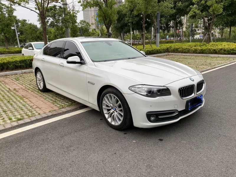 徐州抵押车16年宝马5系出售
