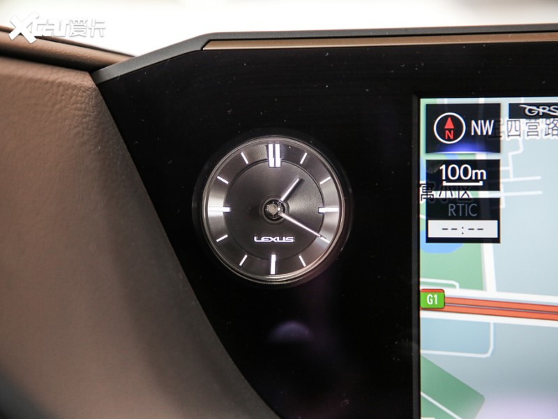 成都19年克莱斯勒300M2