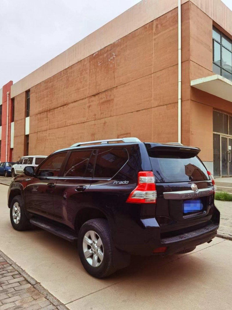 武汉15年丰田普拉多8