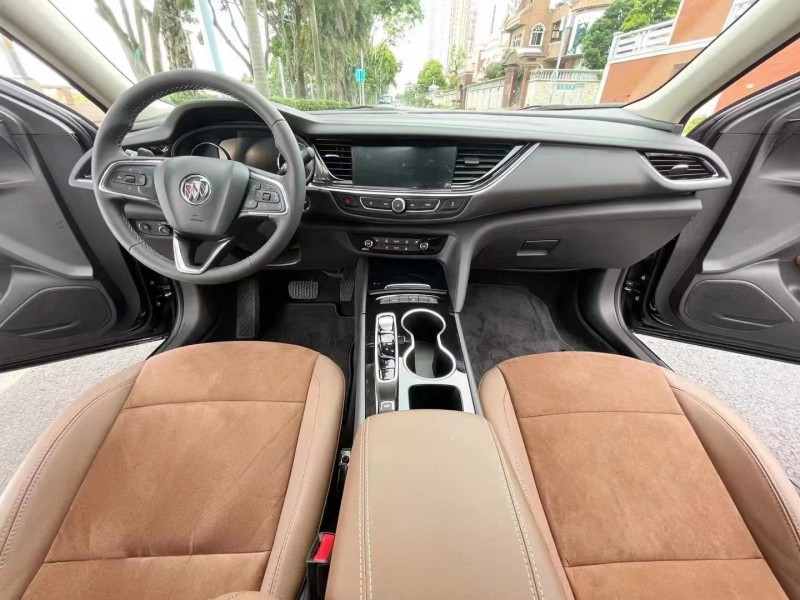 佛山21年别克君威4