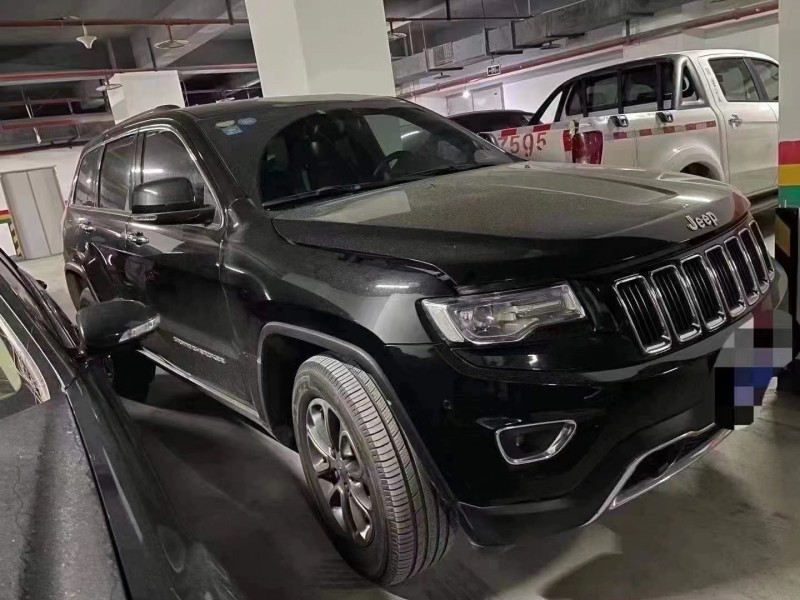 重慶15年Jeep大切諾基5