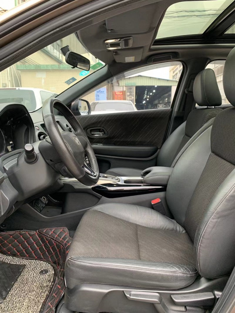 中山16年本田XR-V9