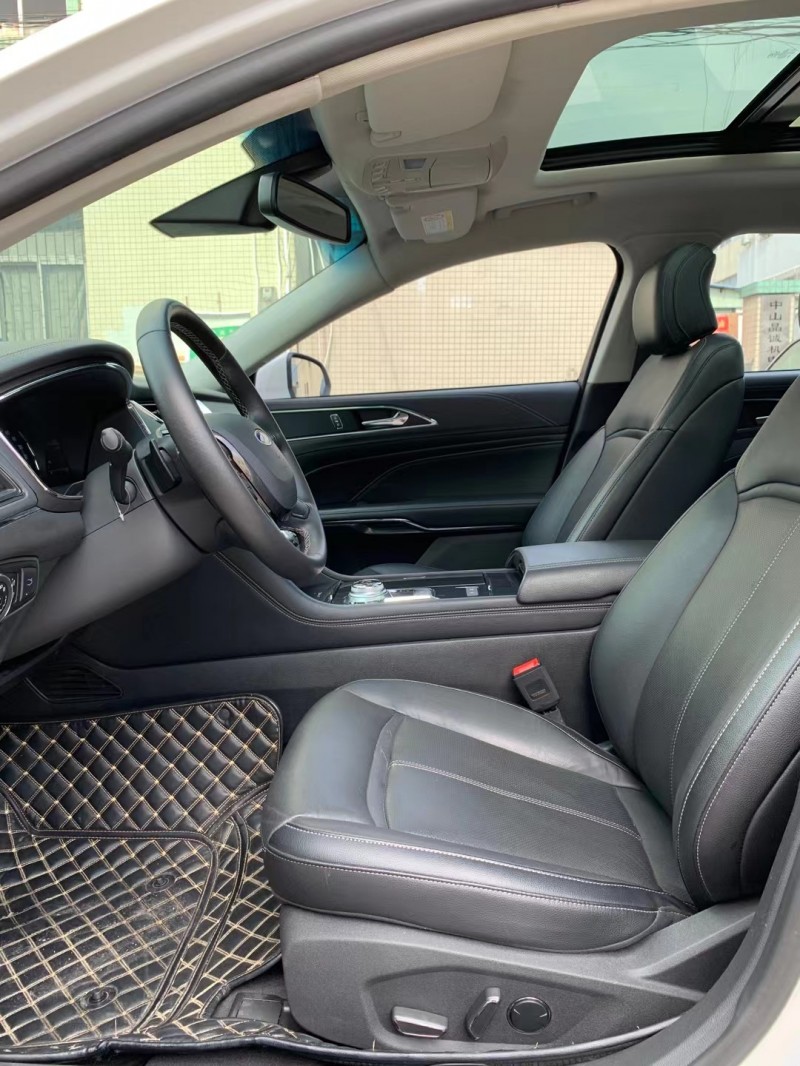 中山18年福特金牛座1