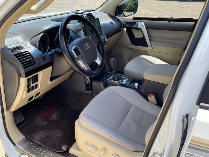 深圳17年丰田普拉多9