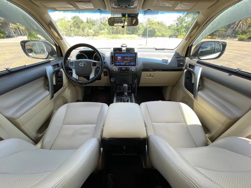 深圳17年丰田普拉多5