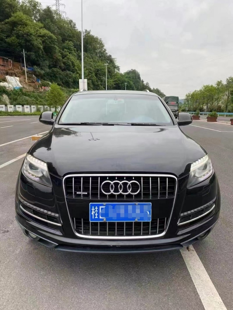 重慶13年奧迪Q71