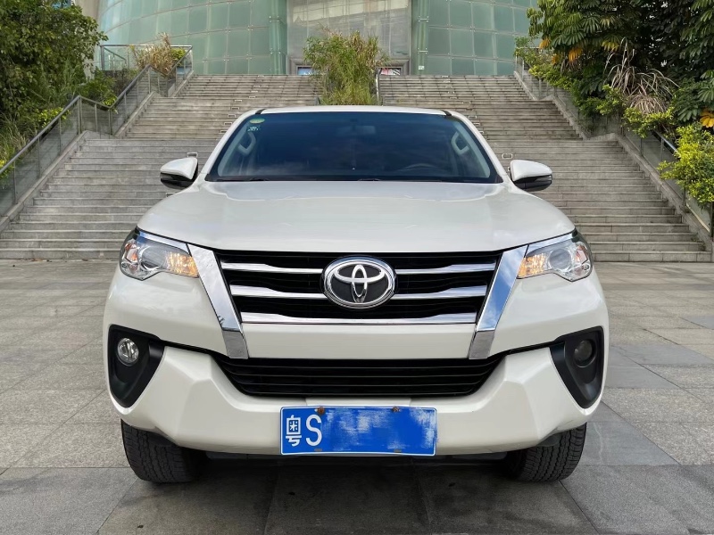 深圳19年丰田穿越者10