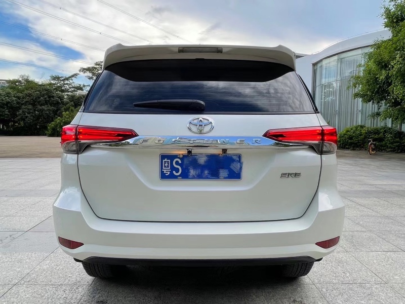 深圳19年丰田穿越者1