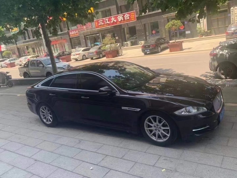 濰坊13年捷豹XJ8