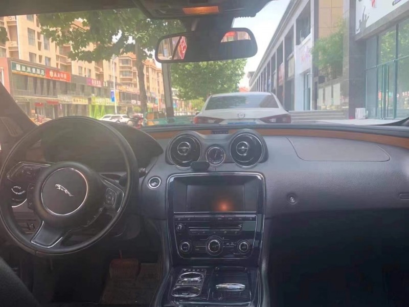 濰坊13年捷豹XJ6