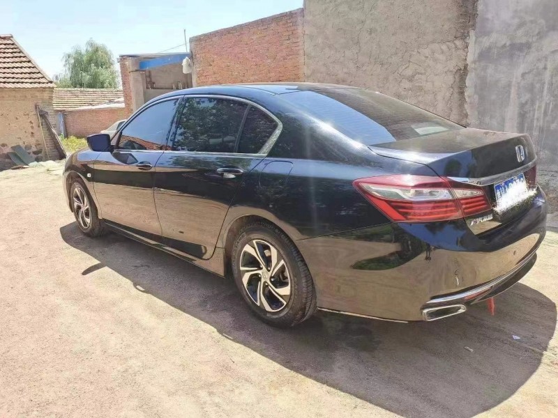 潍坊17年本田雅阁7