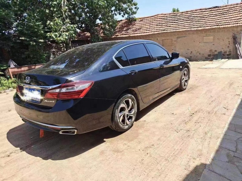 潍坊17年本田雅阁8