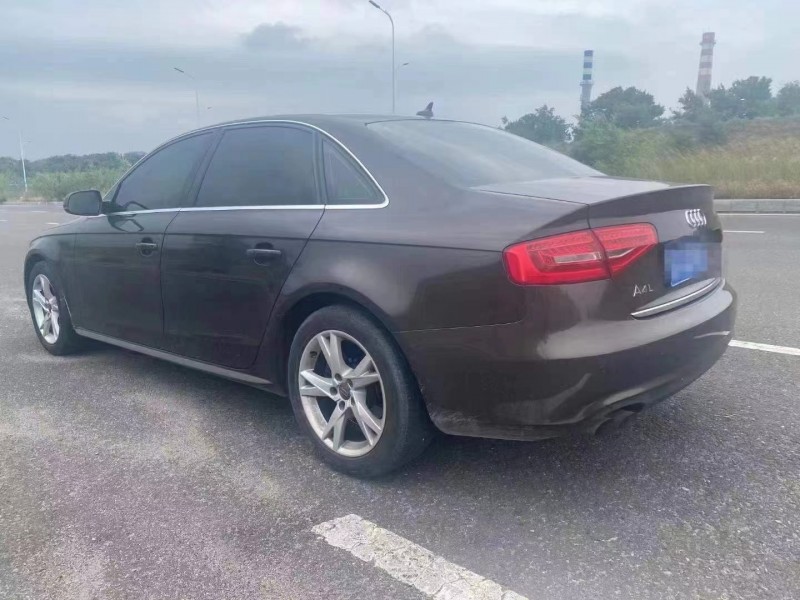 枣庄14年奥迪A4L8