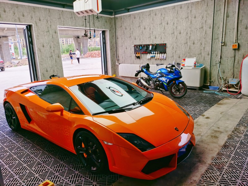 烏魯木齊11年蘭博基尼Gallardo7