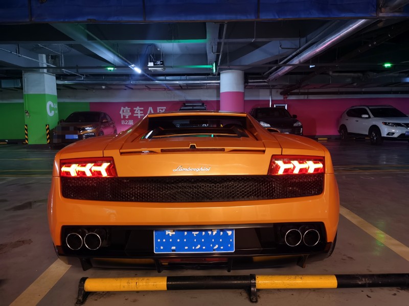 烏魯木齊11年蘭博基尼Gallardo9