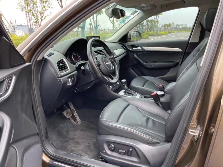 盐城15年奥迪Q34