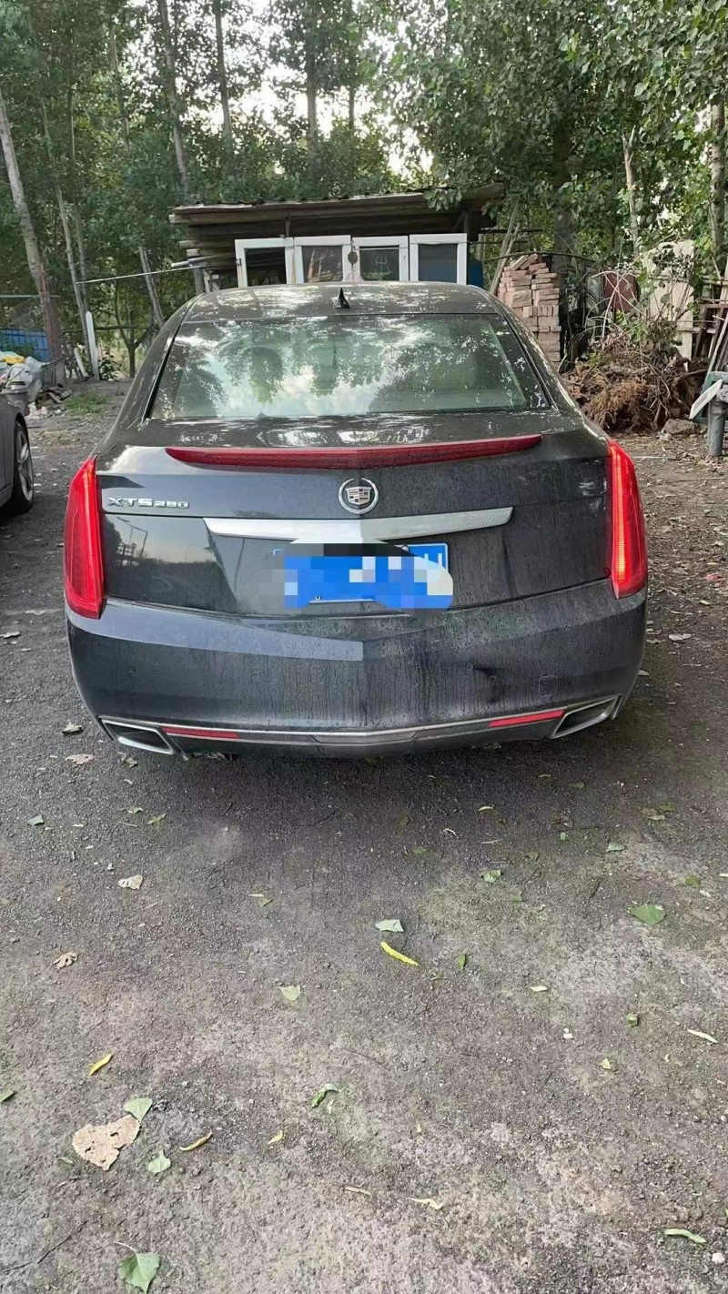 济宁13年凯迪拉克XTS7