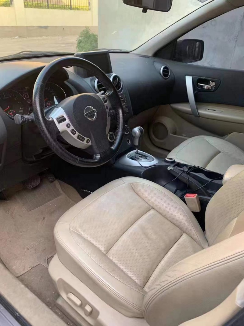 济宁11年日产逍客6