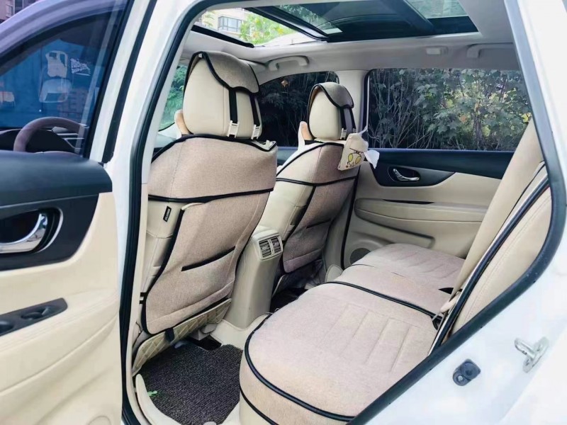 玉林16年日產奇駿6