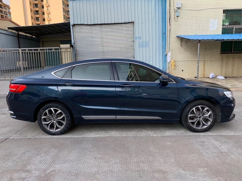 中山18年吉利博瑞2